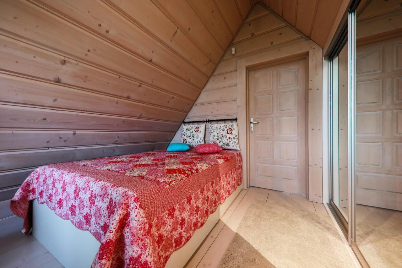 Chalet Kwiat Sniegu Deluxe Kolo Gubalowki